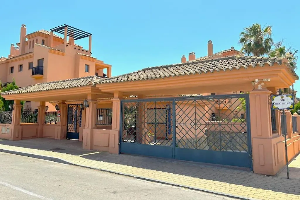Evans Realty Ax Playa & Piscinas & Garaje Estepona 0*,  Španělsko